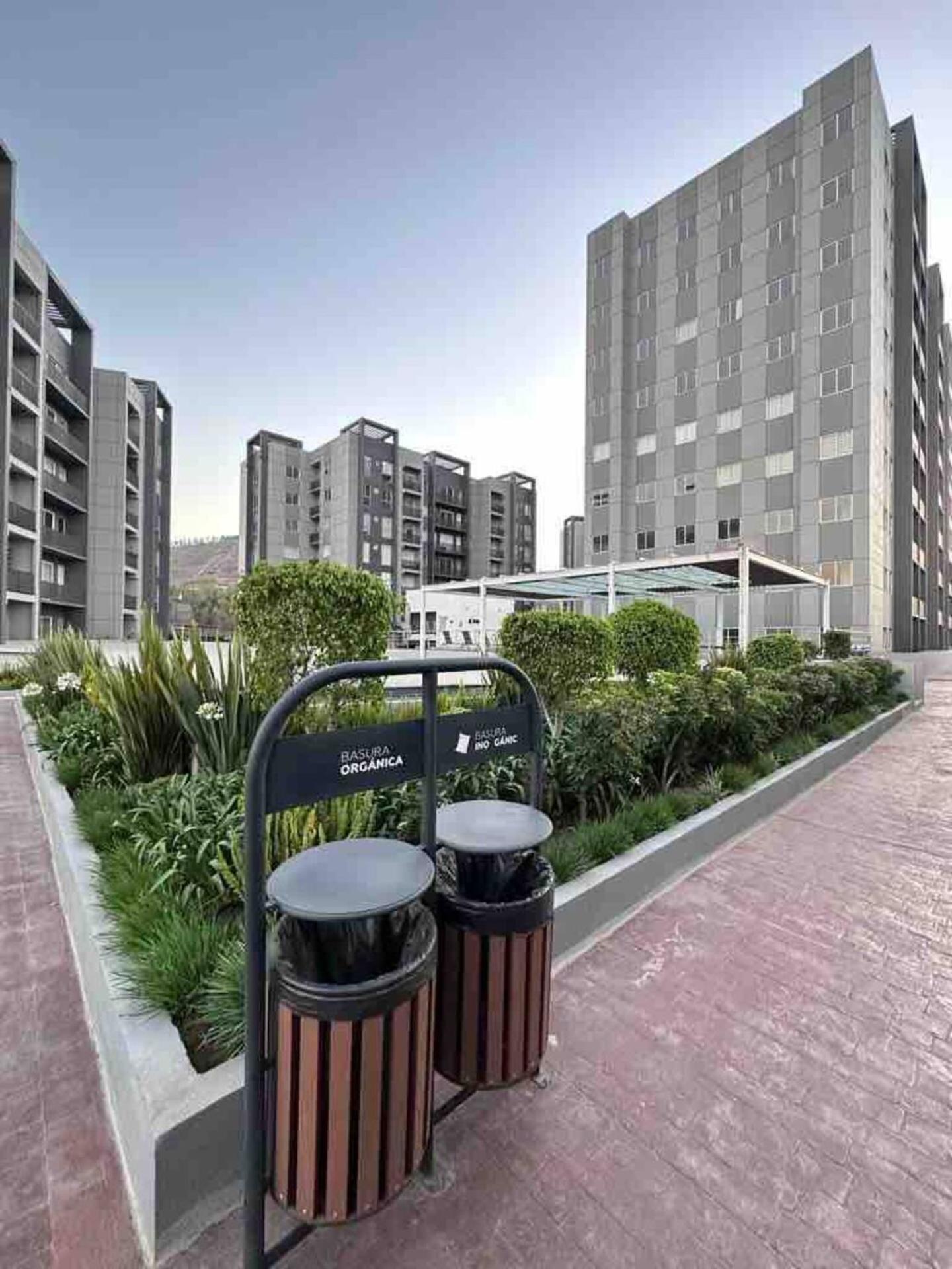 Entire Luxurious Apartment In Shopping Mall Mexico City Exterior photo